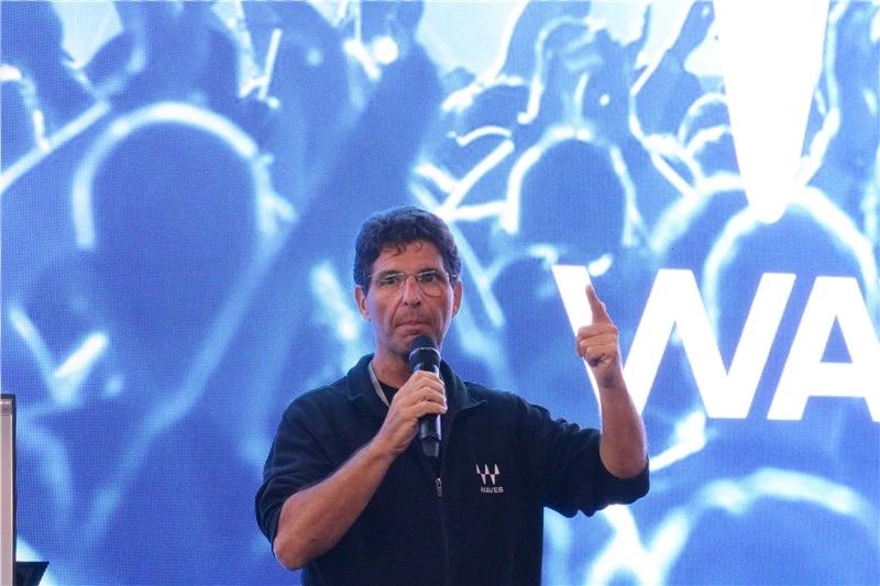 Waves副总裁Mick Olesh先生 Waves副总裁Mick Olesh先生