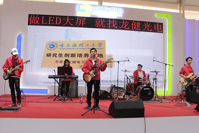 两支神秘乐队空降2019廉江红橙节游艇会yth0008会馆,用音乐谱写新章!