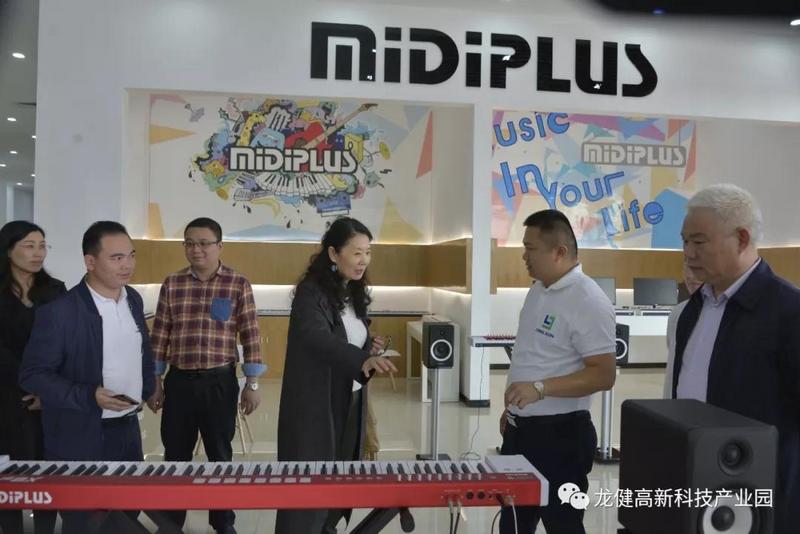 广东石油化工学院与游艇会yth0008开展校企合作促成果转化、产业发展、人才培养、就业实训 (5).jpg 广东石油化工学院与游艇会yth0008开展校企合作促成果转化、产业发展、人才培养、就业实训 (5).jpg