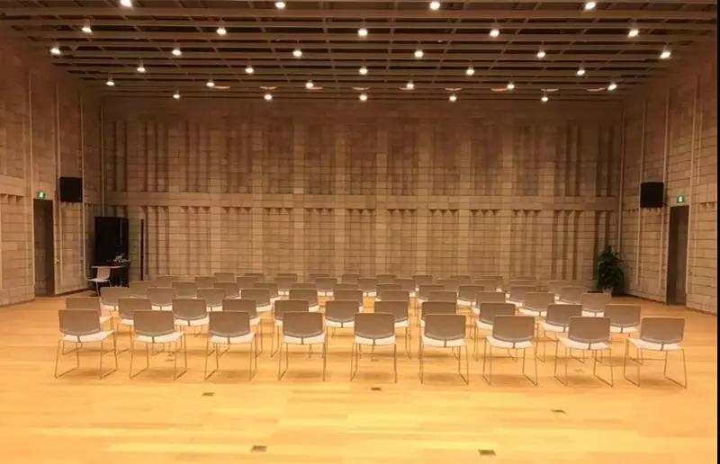 PEAVEY为深圳荟同学校报告厅及会议室量身打造专业扩声 (6).jpg PEAVEY为深圳荟同学校报告厅及会议室量身打造专业扩声 (6).jpg