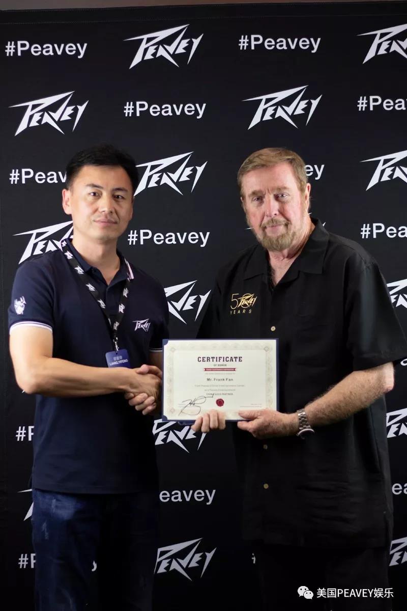 美国PEAVEY娱乐销售冠军团队之选择大于努力! (9).jpg 美国PEAVEY娱乐销售冠军团队之选择大于努力! (9).jpg