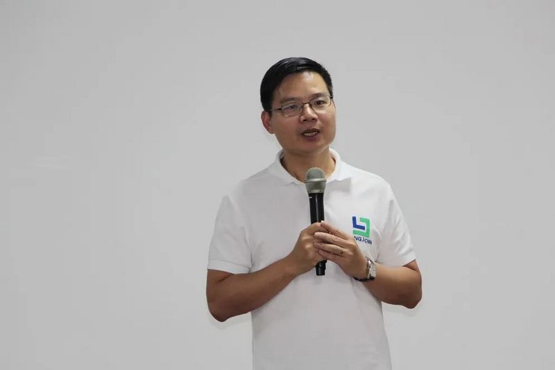 许三军.jpg 许三军.jpg