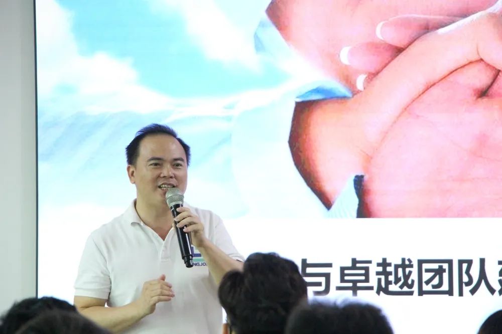 微信图片_20220629145110.jpg 微信图片_20220629145110.jpg